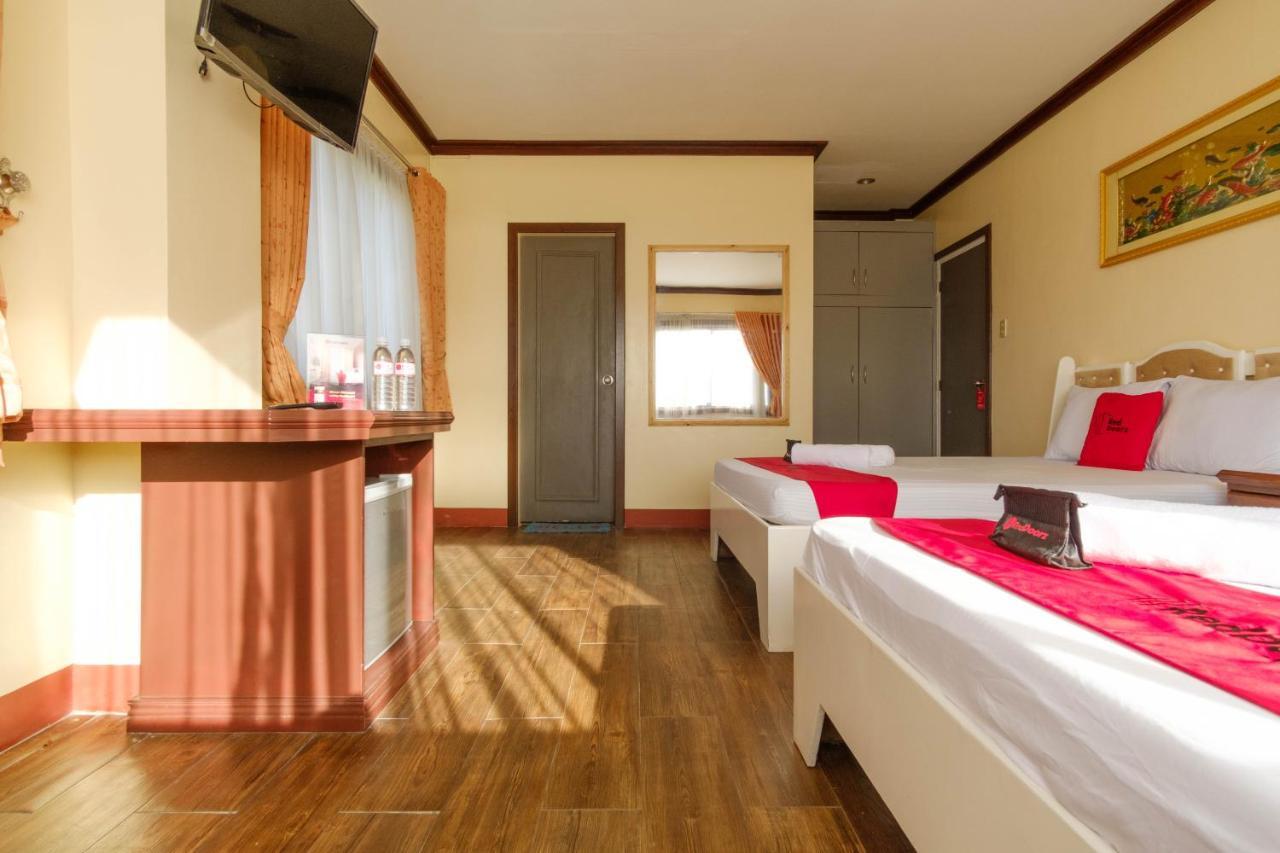 Reddoorz Plus @ Seaborne Hotel Subic Zambales Exteriör bild
