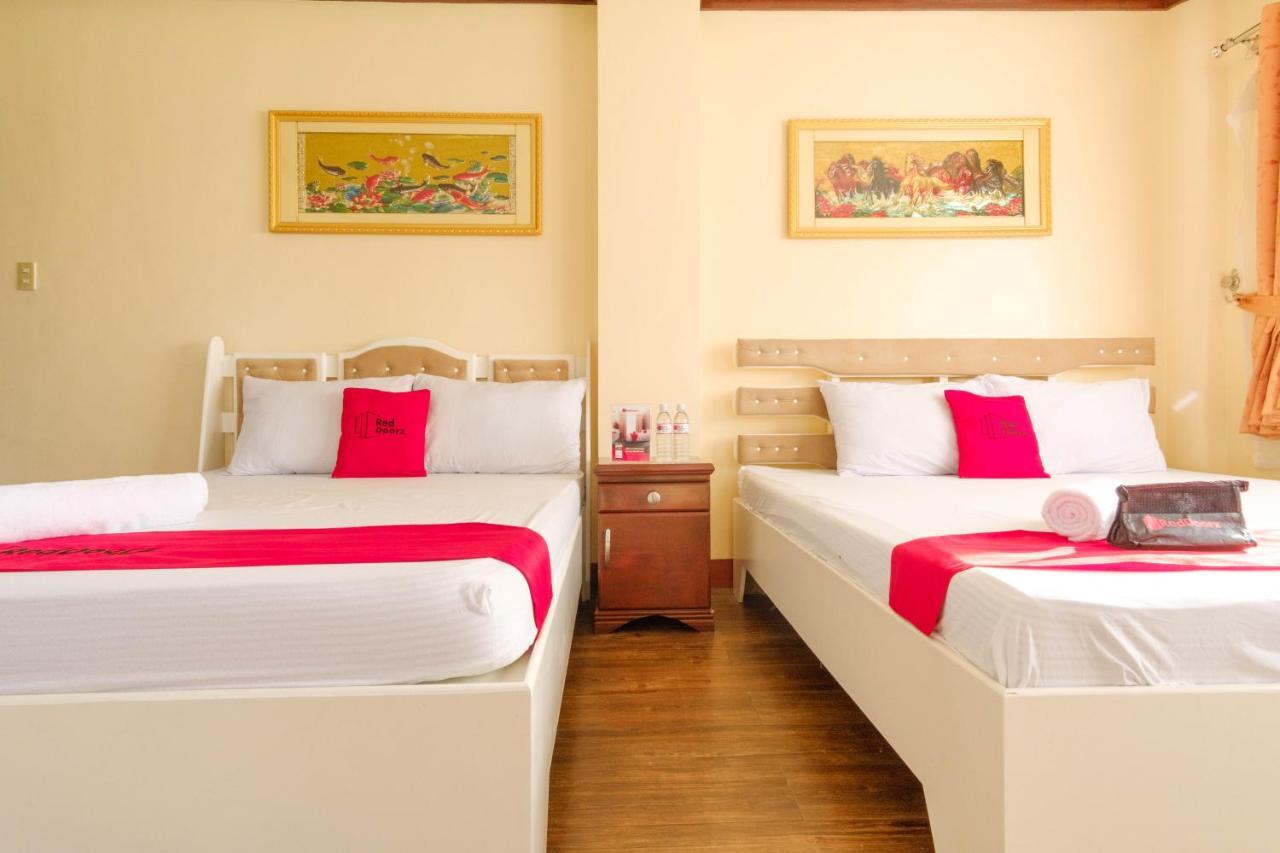 Reddoorz Plus @ Seaborne Hotel Subic Zambales Exteriör bild